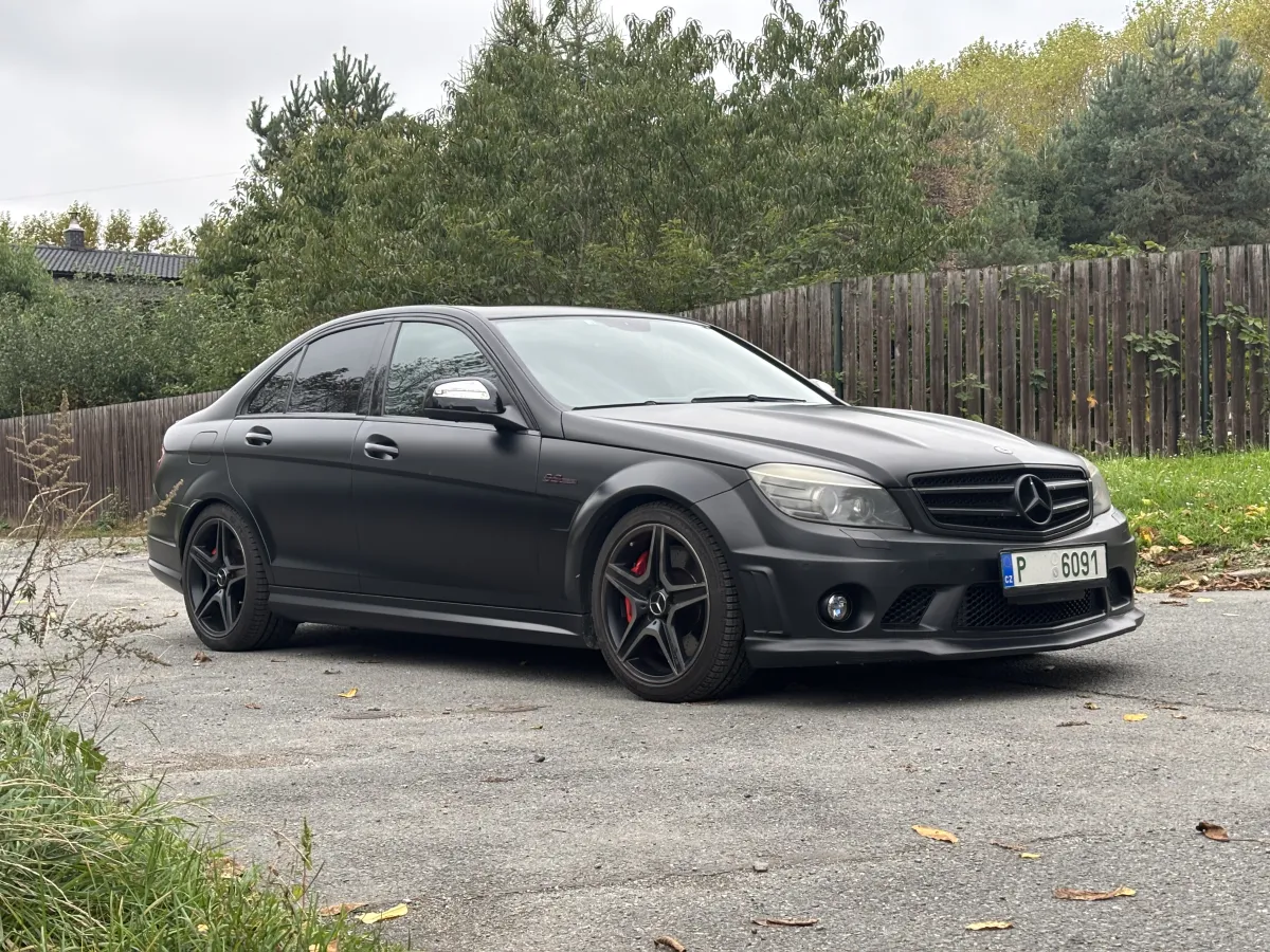 Mercedes Benz C63